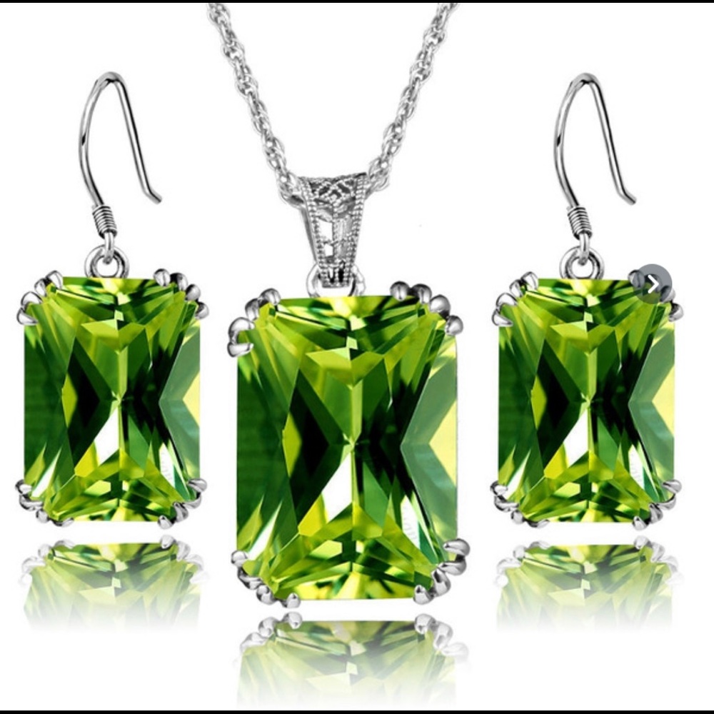 925 Sterling Silver Olive Green Peridot Gemstone Earrings Pendant Jewelry Set